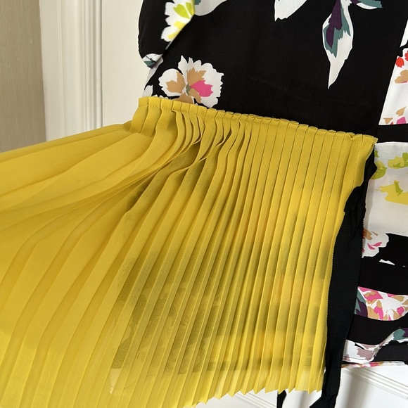 French connection blouse-top - Picture 2 of 5